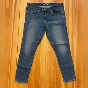 Levi 711 skinny ankle jeans